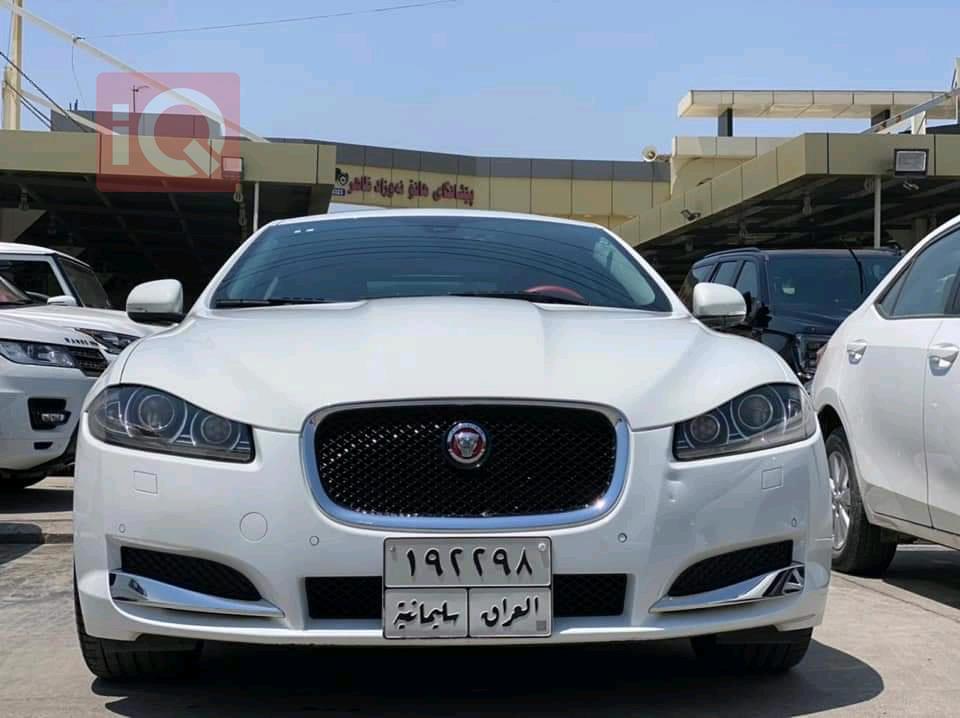 جاكوار XF